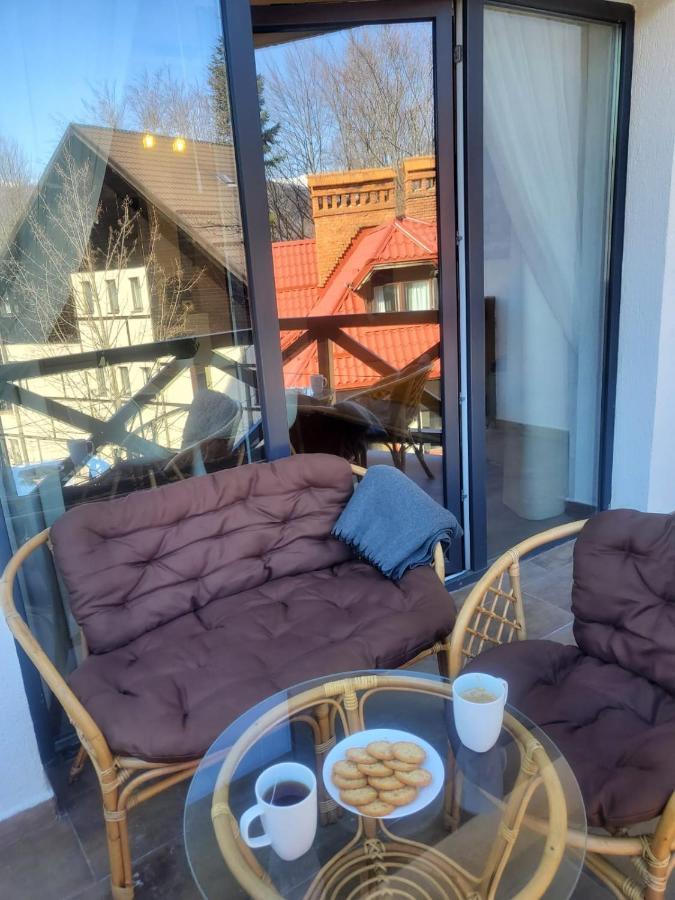 Casa Larisa - Wolves Apartment Sinaia Eksteriør billede