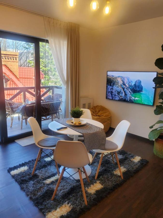 Casa Larisa - Wolves Apartment Sinaia Eksteriør billede