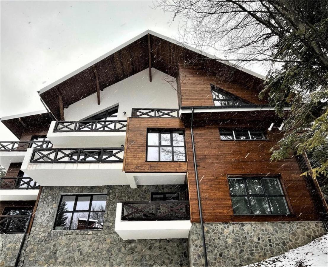 Casa Larisa - Wolves Apartment Sinaia Eksteriør billede